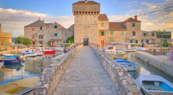 Yacht4you news Yacht4you newsPovijest Kaštela